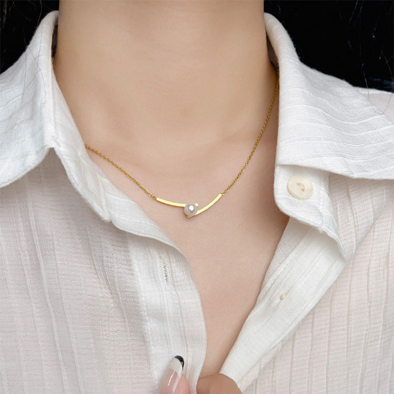 Women's Clavicle Chain Light Luxury Minority Titanium Necklaces
