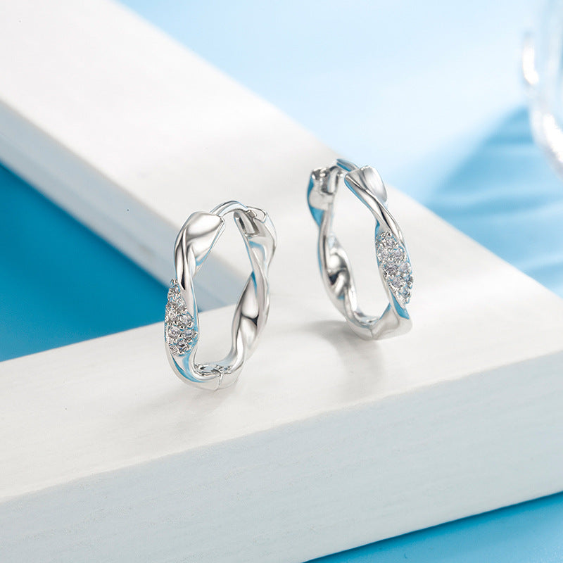 Women's Simple Elegant Shining Diamond Mobius Earclip Ear Buckle