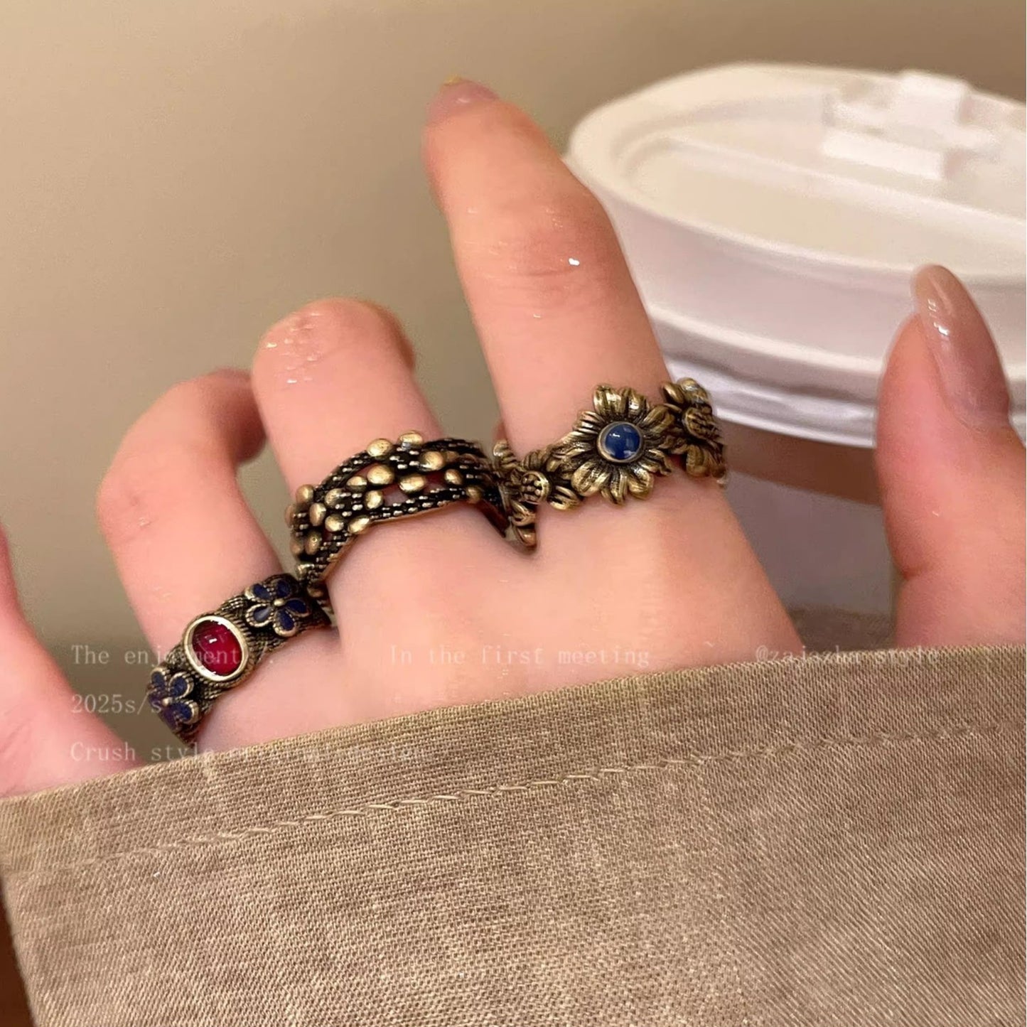 Women's Vintage Love Heart-shaped Ethnic Style Twin Ring
