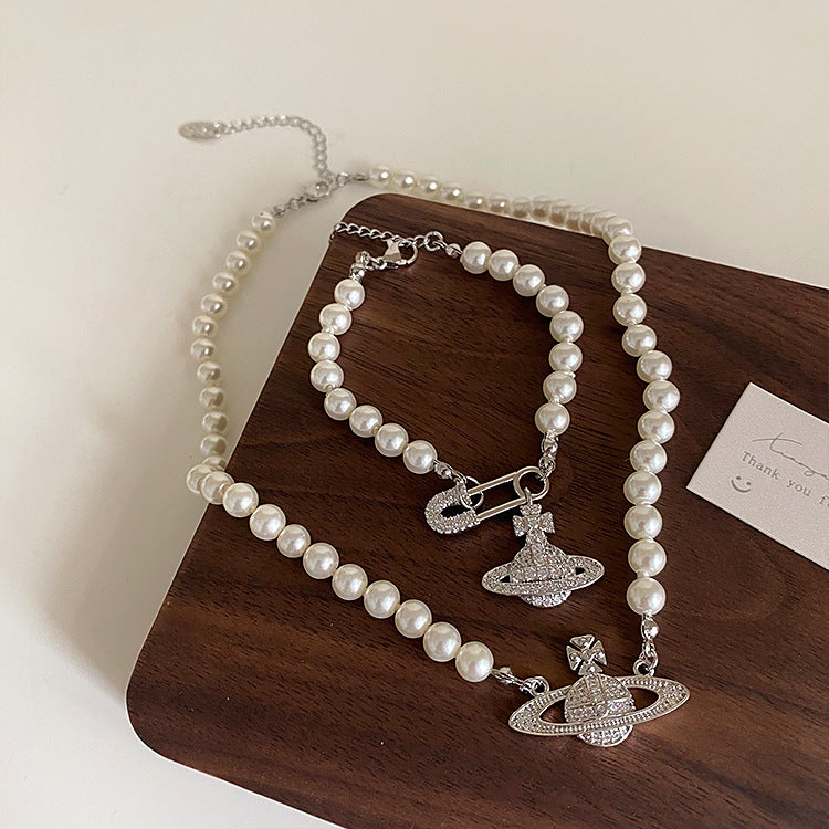 Planet Female Design Sense Niche Retro Necklaces