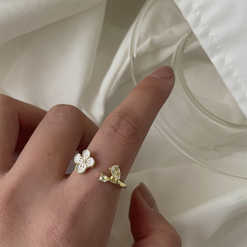 Gentle Dignified Flowers Female Delicate Pearl Zircon Light Luxury High Rings
