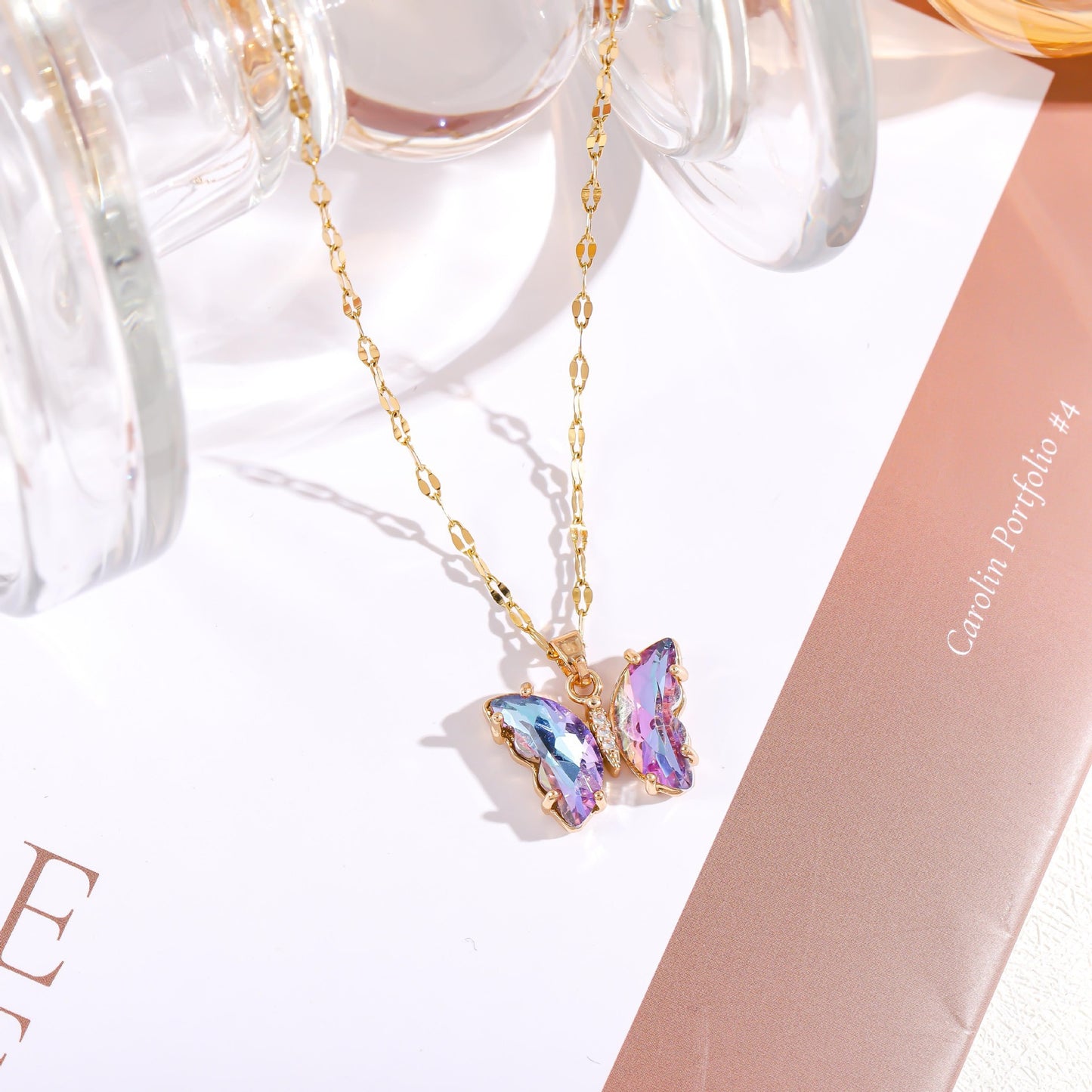 Women's Rhinestone Butterfly Short Light Luxury Crystal Necklace