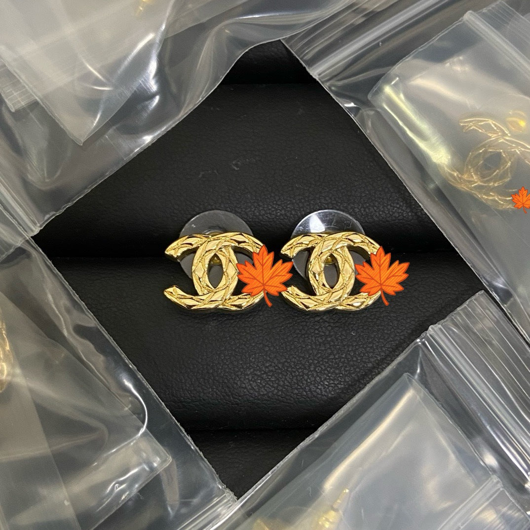 Women's Double Diamond High Version Retro Heart-shaped Bow Sier Earrings