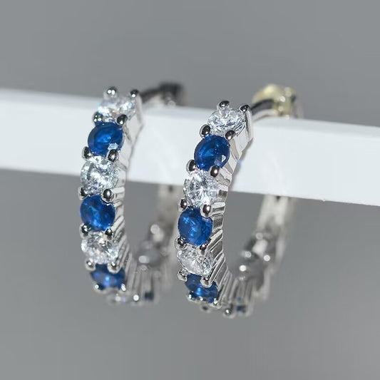 Women's Simple Elegant Circle Hollow Jeweled Two Buttons Rings