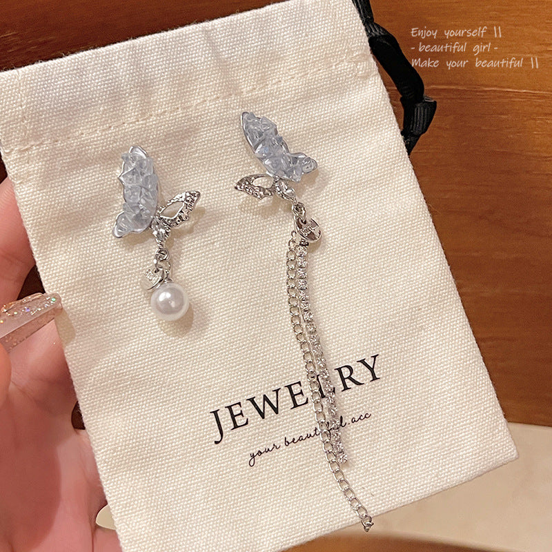 Tassel Asymmetric Butterfly Blue Diamond In The Debris Earrings