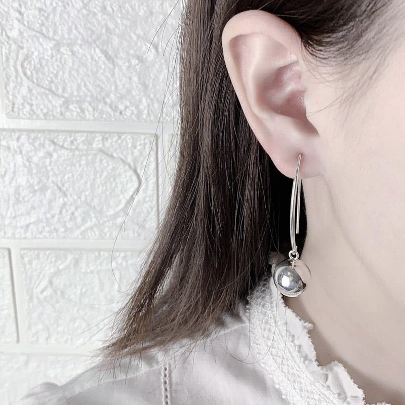 Women's Korean Style Fashion Ball Personalized Long Temperament Trendy Earrings