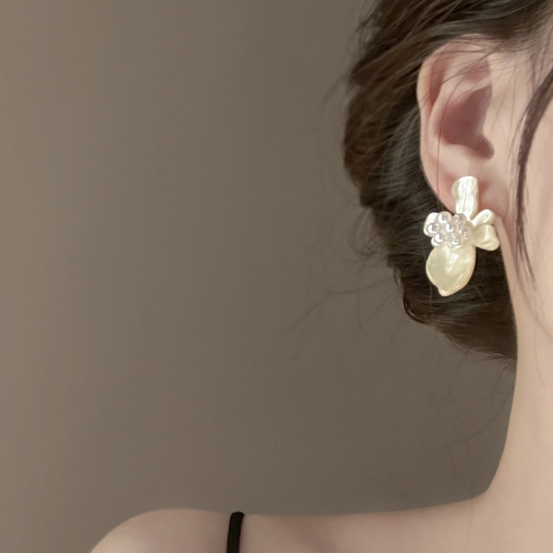 Fairy French Style Vintage Pearl Flower Acrylic Exquisite High Sense Earrings