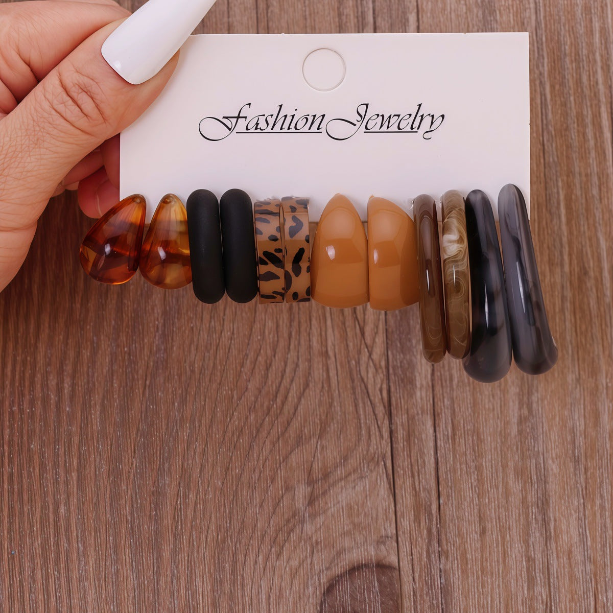Women's Fashion Suit Temperament Wild Personality Trendy Style Earrings