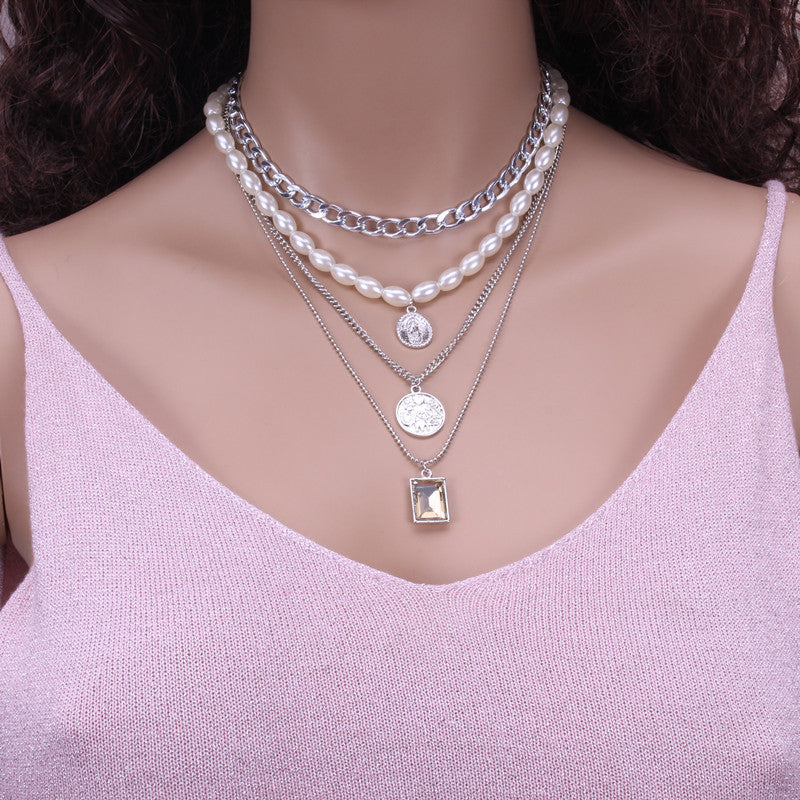 Women's Ornament Fashion Oval Pearl Alloy Coin Necklaces