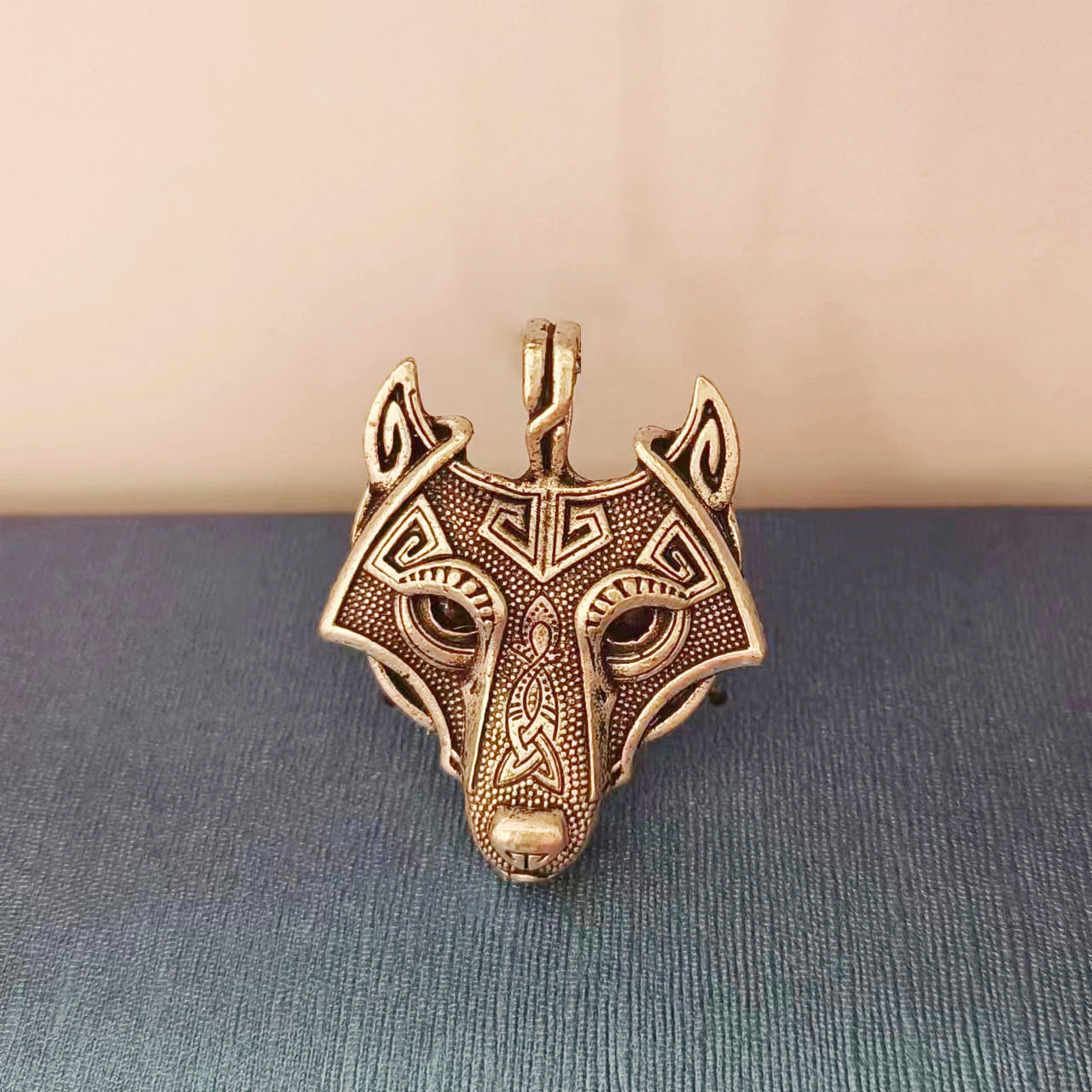 Exaggerated Personalized Viking Force Laboratories Wolf Head Charm Pendants