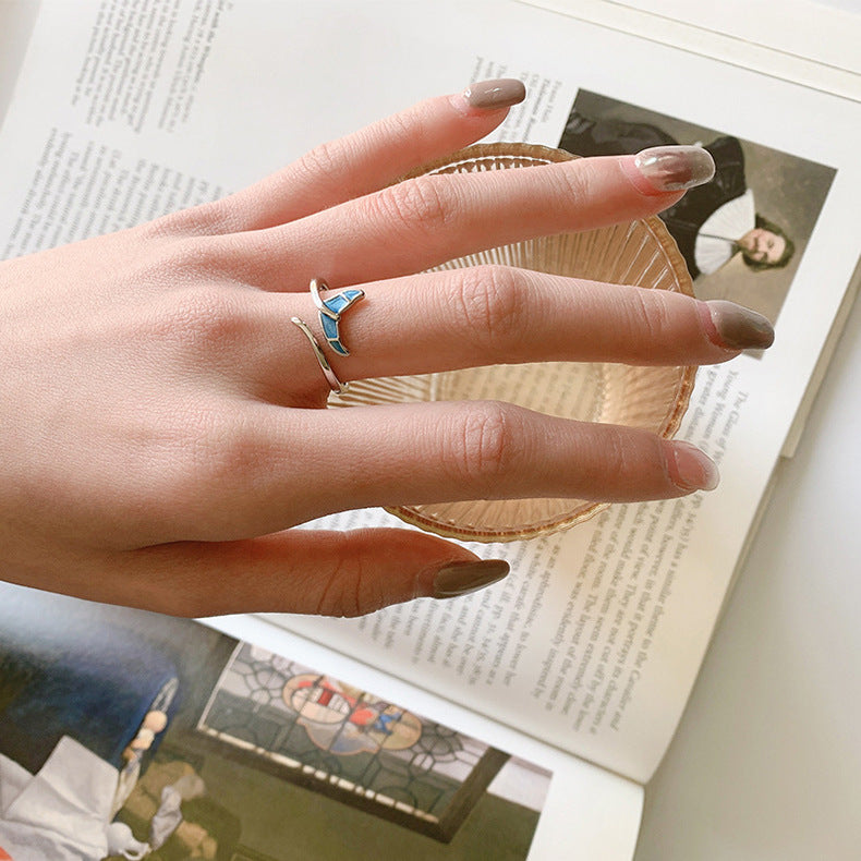 Tail Niche Temperament Blue Epoxy Ocean Style Ring