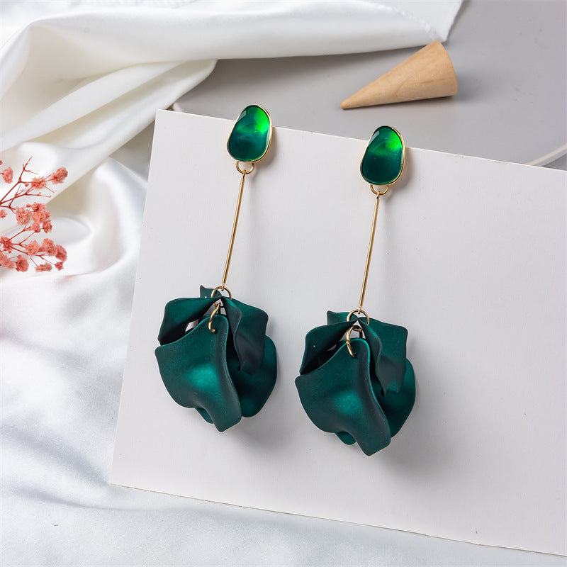 Summer Flower High Profile Fashion Petal Earrings
