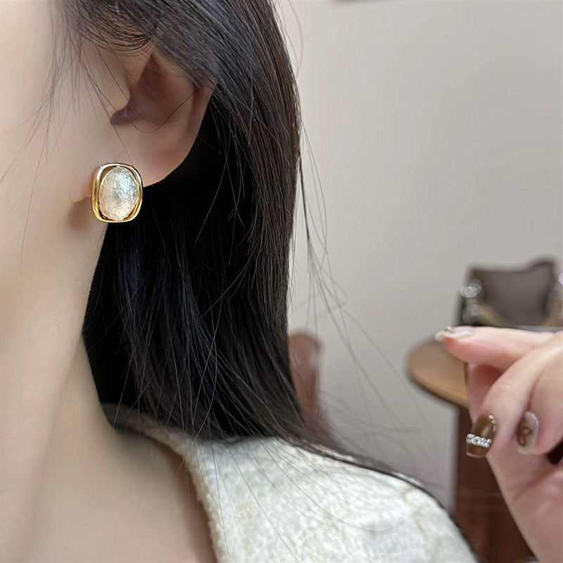 Women's Gentle Vintage Cotton Beads Elegant For Minority Fashion Design Earrings