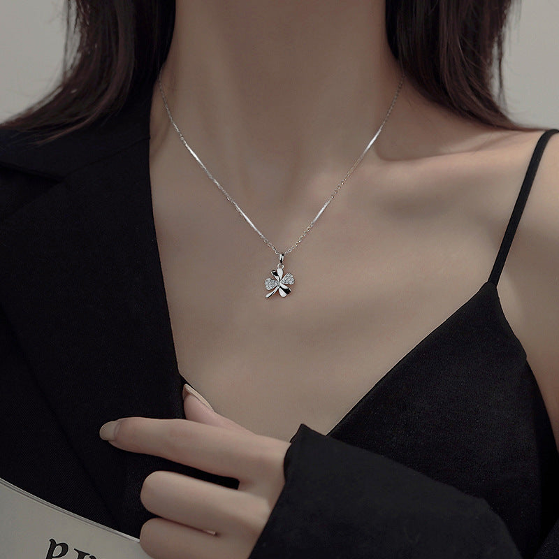 Women's Lucky Four-leaf Clover For Design Simple Temperament Clavicle Chain Pendants