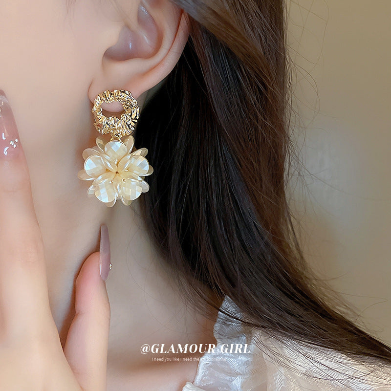 Lux Acrylic Petal Eardrops Niche Design Retro Temperament Earrings