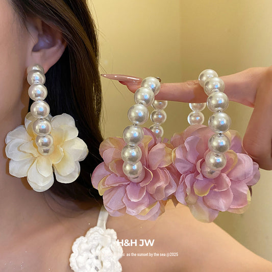 Women's Fabric Flowers Ear French Style Retro Exquisite Trendy Light Luxury Stud Earrings