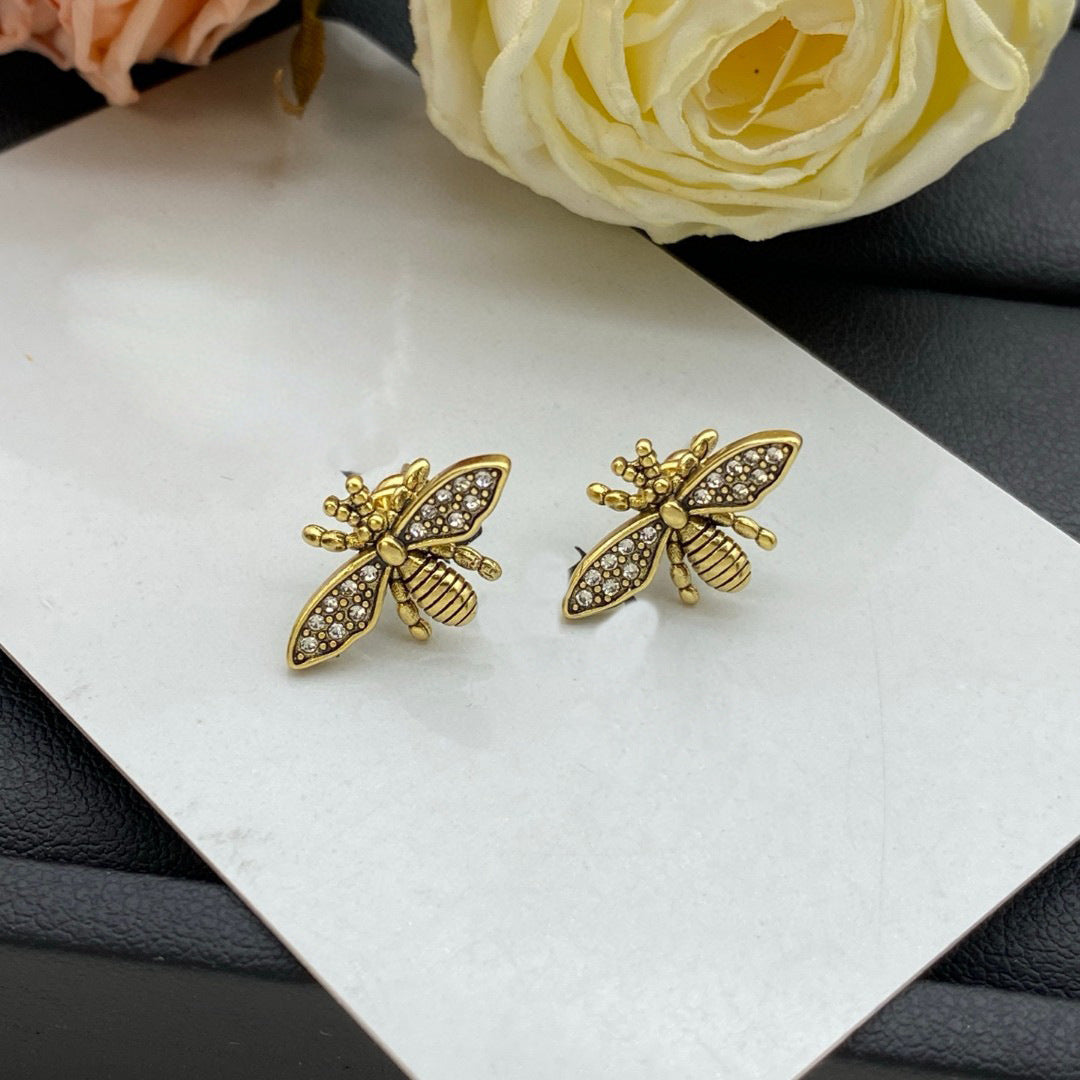 Women's Bee Ear Sier Needle High-grade Light Stud Earrings