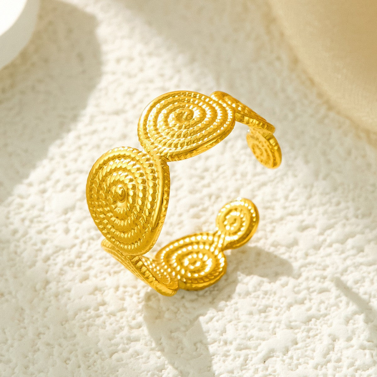 Stainless Steel Irregular Line Love Heart-shaped High-grade Ring