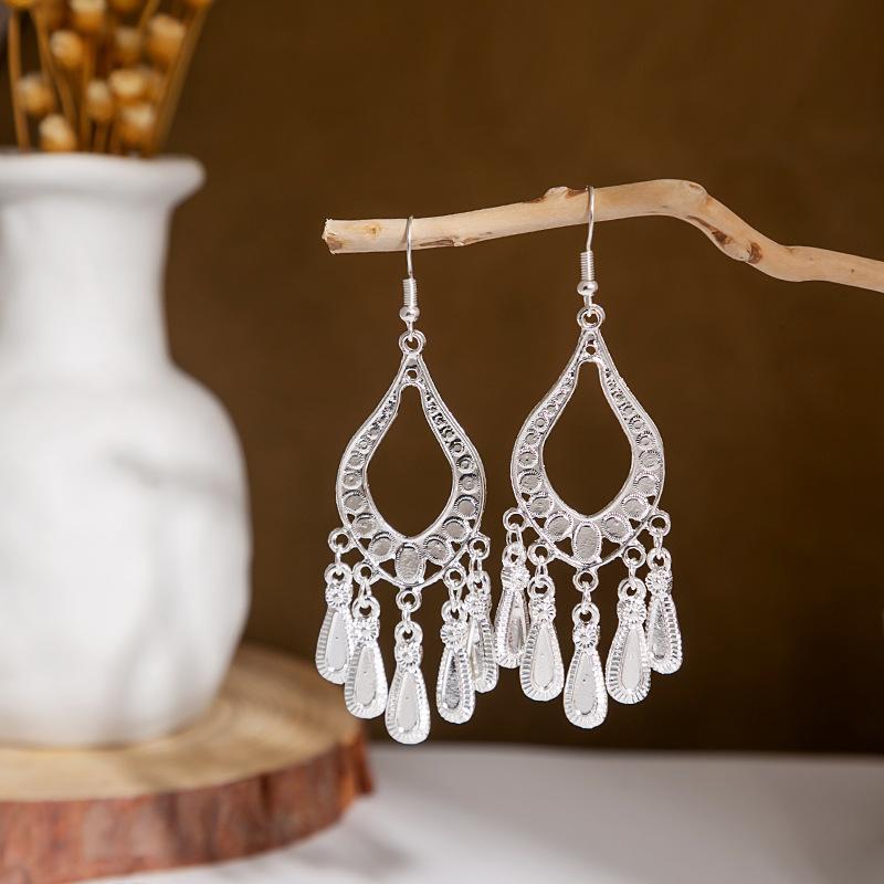 Miao Sier Personality Hollow Out Leaf-shaped Fashion Earrings