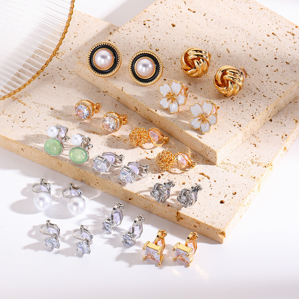Women's Fashion Refined Grace All Match Pearl Ear Clip Without Stud Earrings