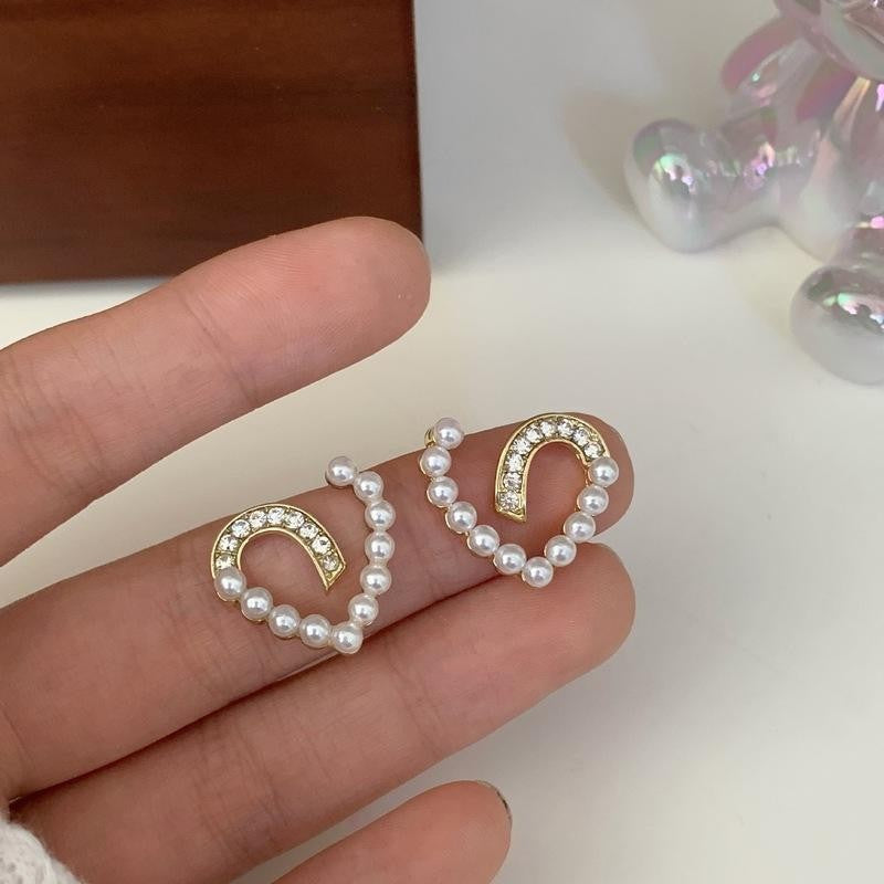 Women's Metal Eardrop Flower Pearl High-grade Earrings