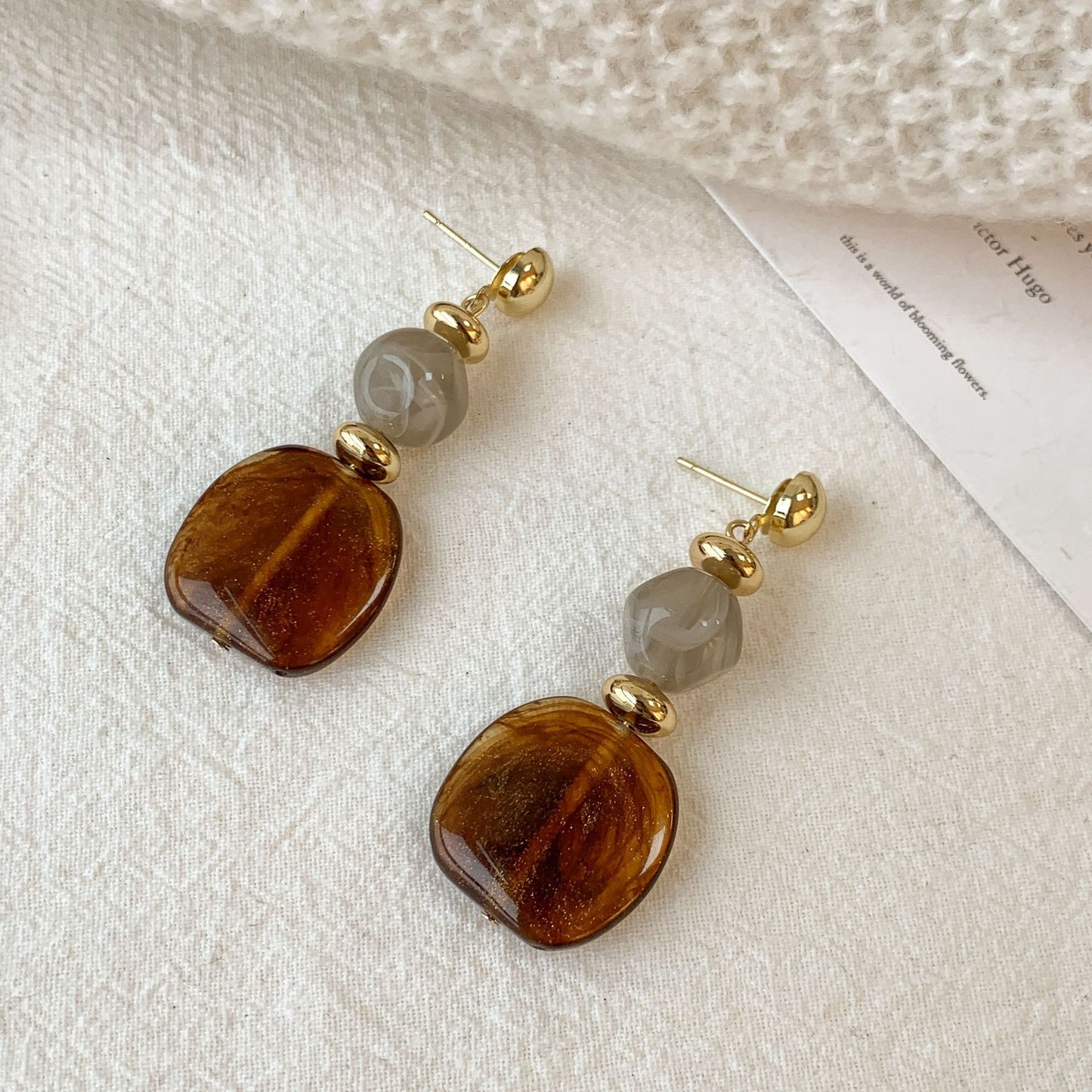 Women's Retro Blooming Acrylic Curved For Simple Stud Earrings