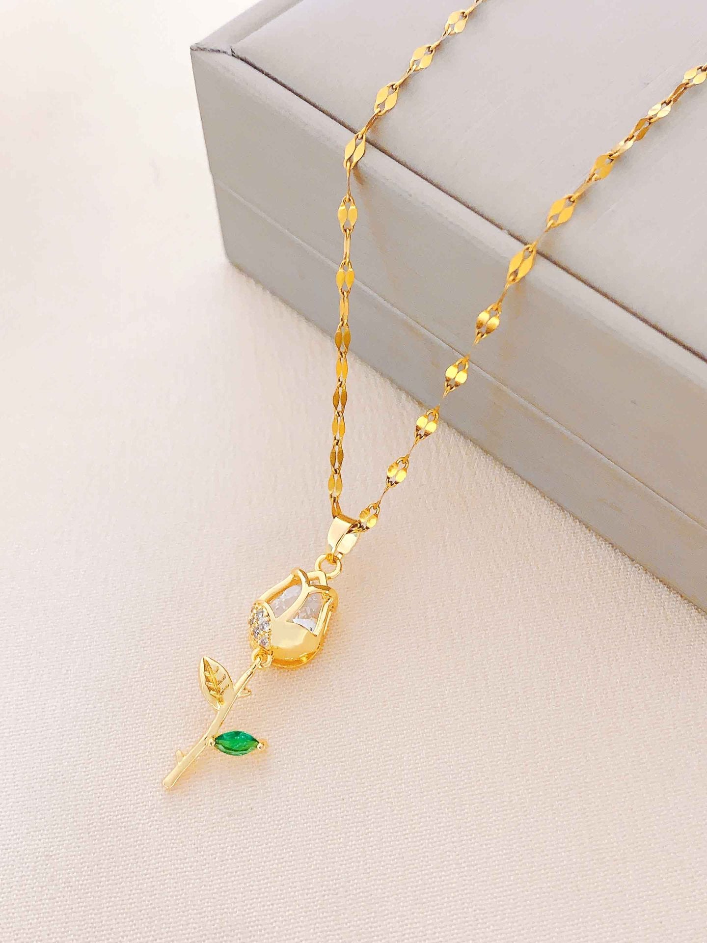 Women's Tulip Fashionable High-grade Titanium Steel Clavicle Necklace