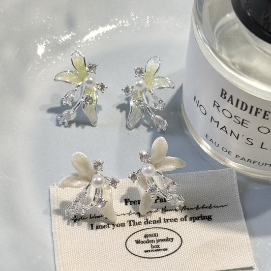 Flash Gradient Flower-de-luce Zircon Stamen Gentle Petals Female Fresh Style Stud Earrings