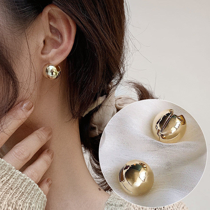 Women's Korean Fashion Temperamental Minority Design Style Petite Stud Earrings