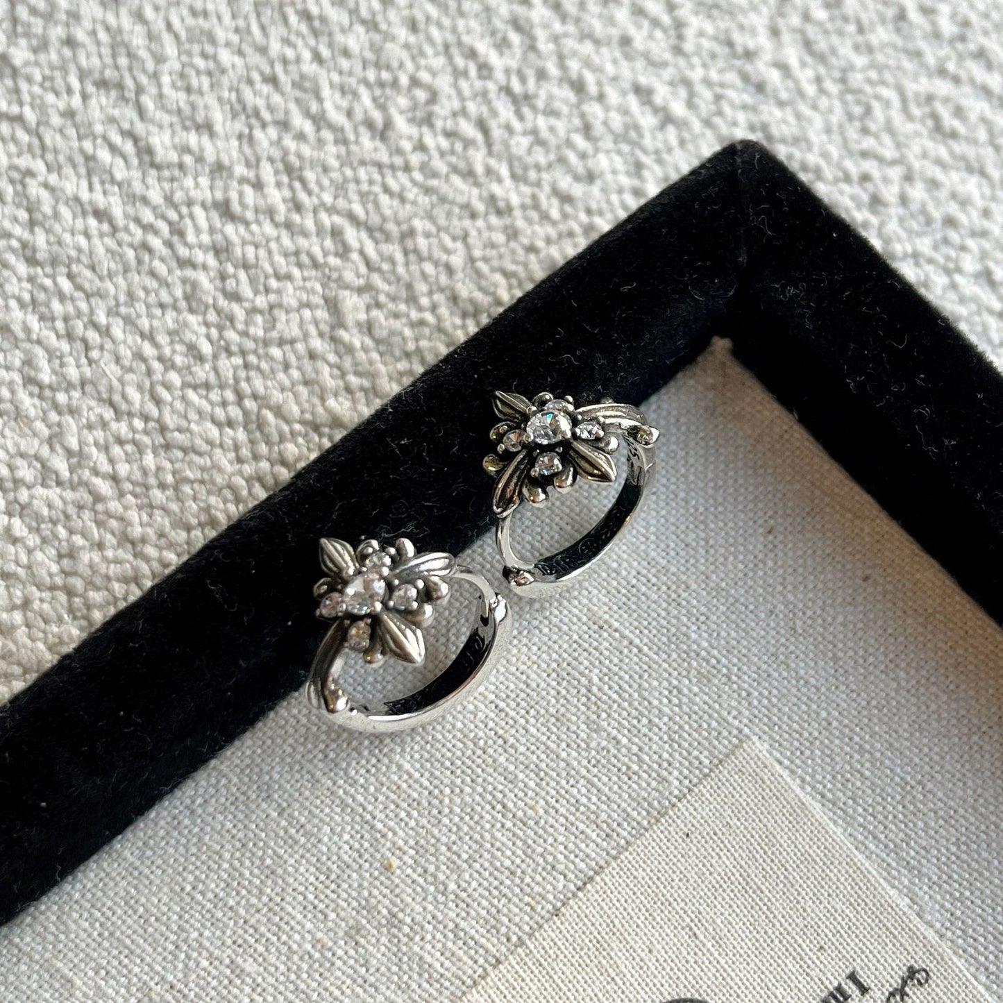 Women's Cross For Retro Aloofness Style Design Earrings