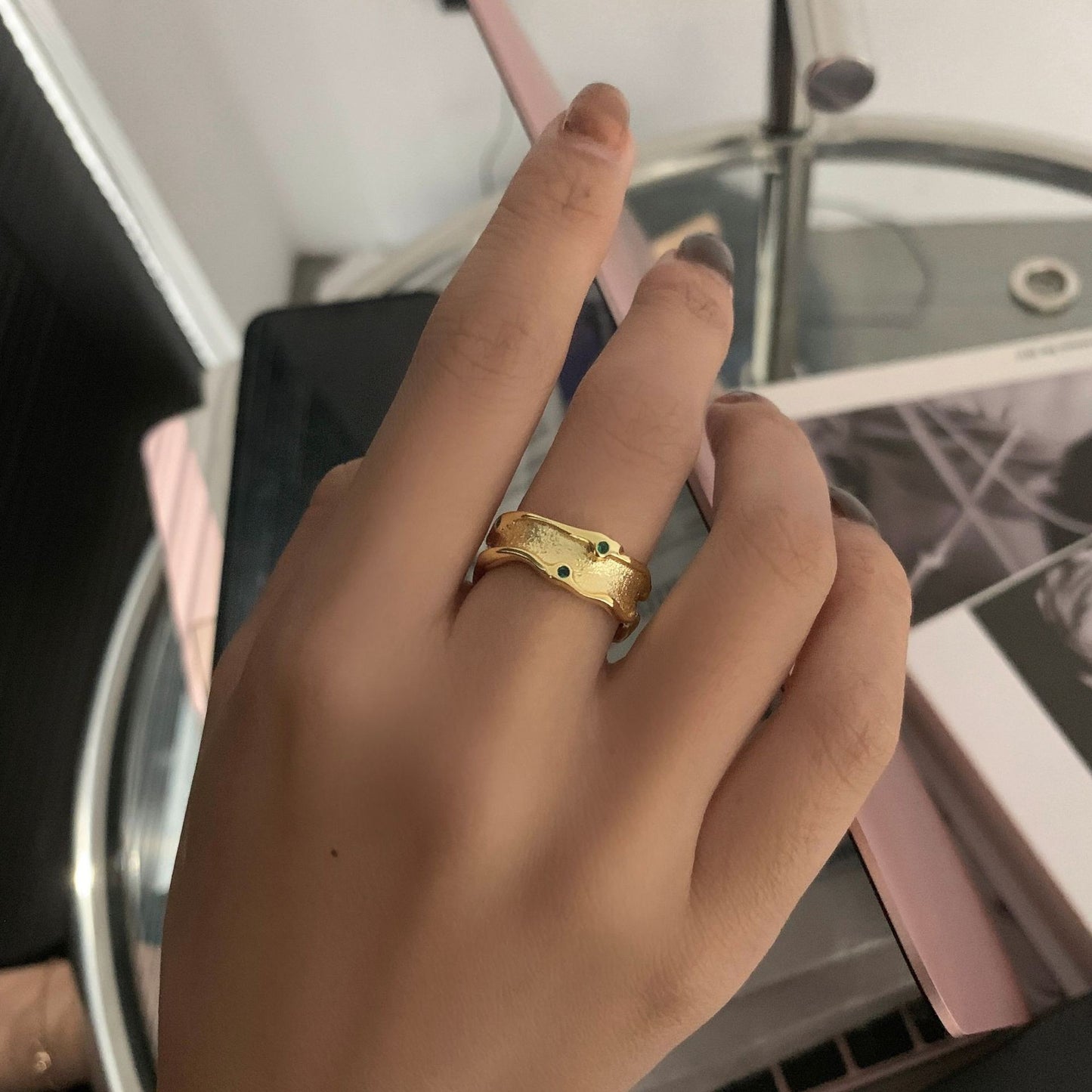 Women's Geometric Fashion Twisted Open-end Personality Hip Rings
