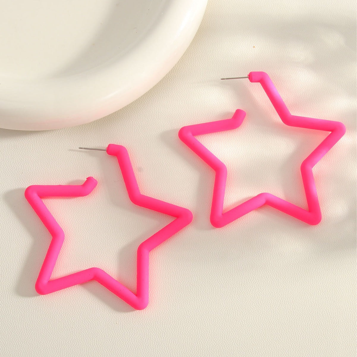 Dance Party Geometric Five-pointed Star Personalized Hollow High Profile Fashion Stud Earrings