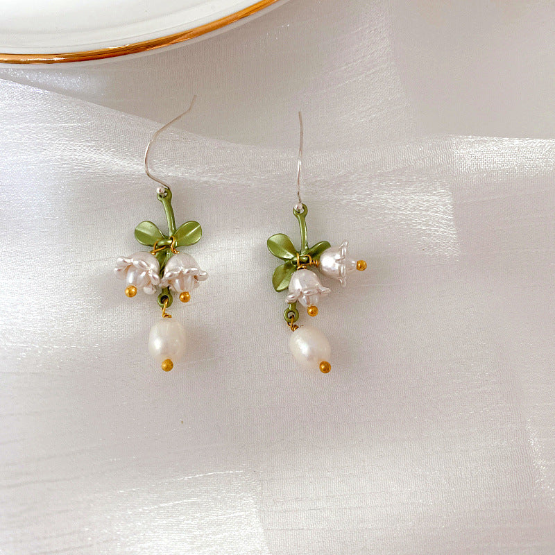 Women's Mori Style Lily Grass Pearl Sier Pin Earrings