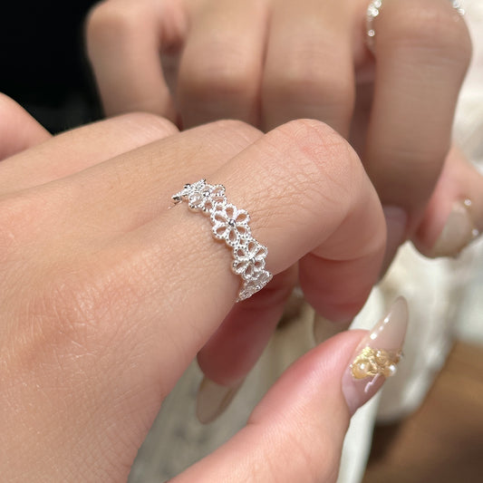 Women's Hand-woven Sweet Cutout Flower Exquisite Lace Rings