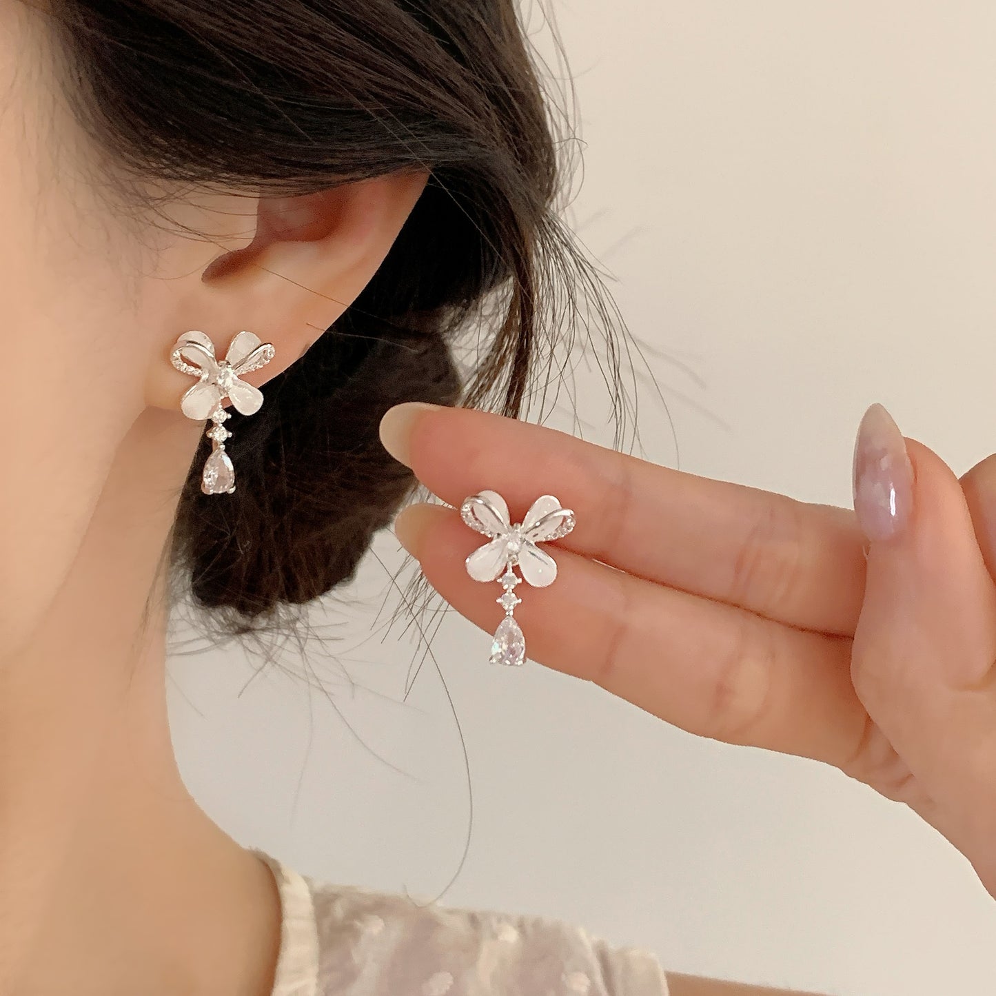 Women's Bow Tassel For Exquisite Refined Grace Light Luxury Design Sense Rings