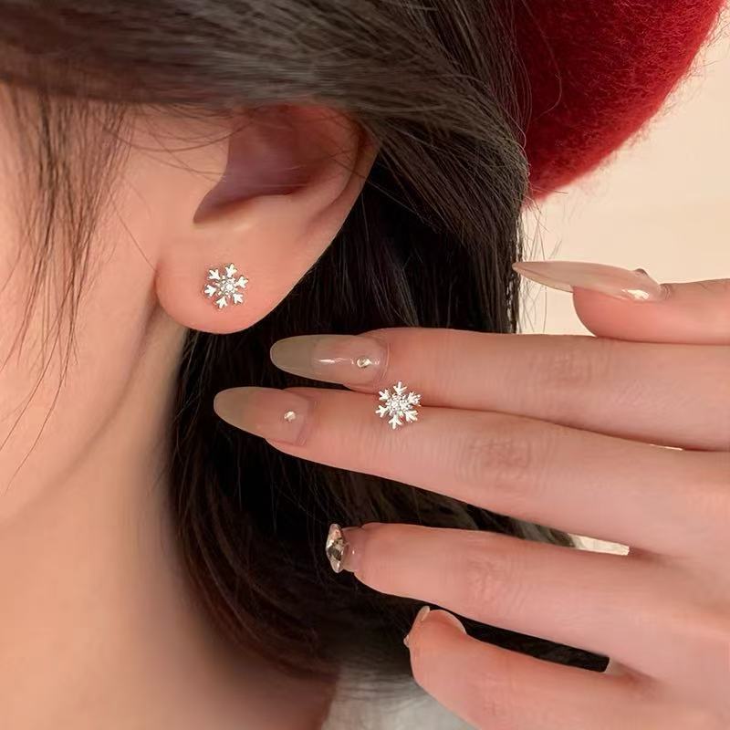 Chinese Style Ear Bone Spiral Exquisite Stud Earrings