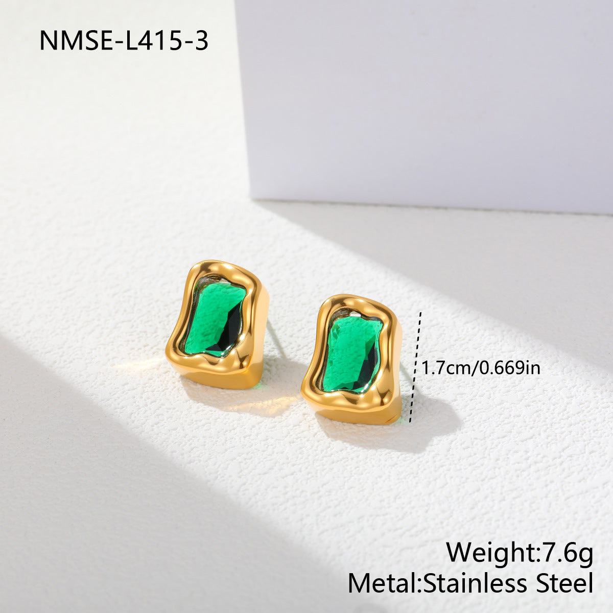 Luxury Emerald Zircon Ear Niche Advanced Earrings