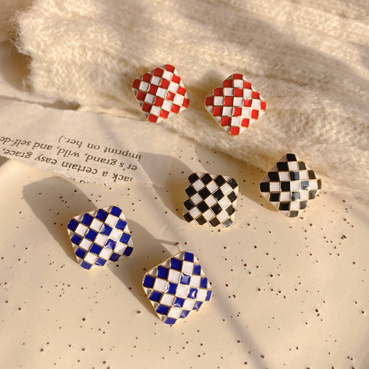 Women's Square For Niche Temperament Black White Design Stud Earrings