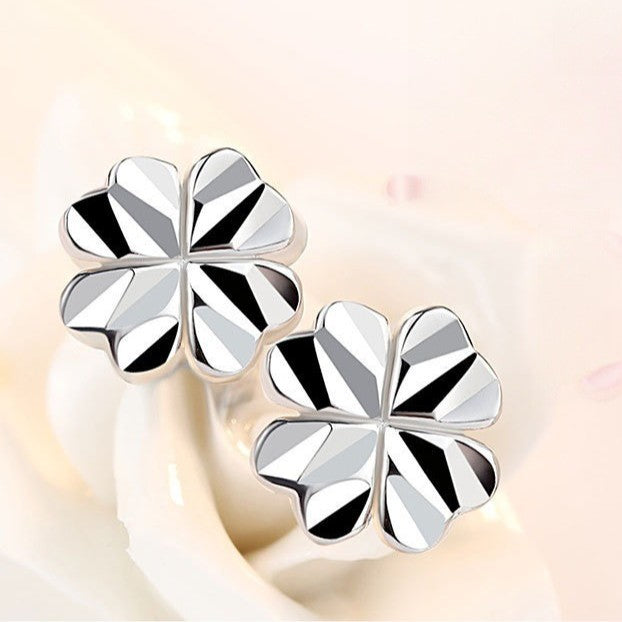 Women's Sier Needle Clover Carven Design Fashion Temperament Entry Lux Holiday Earrings