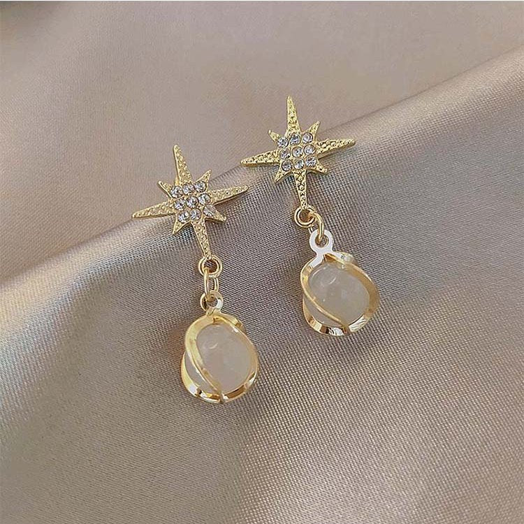 Women's Fashionable Temperament Pearl Design Opal Stone Ear Niche Earrings
