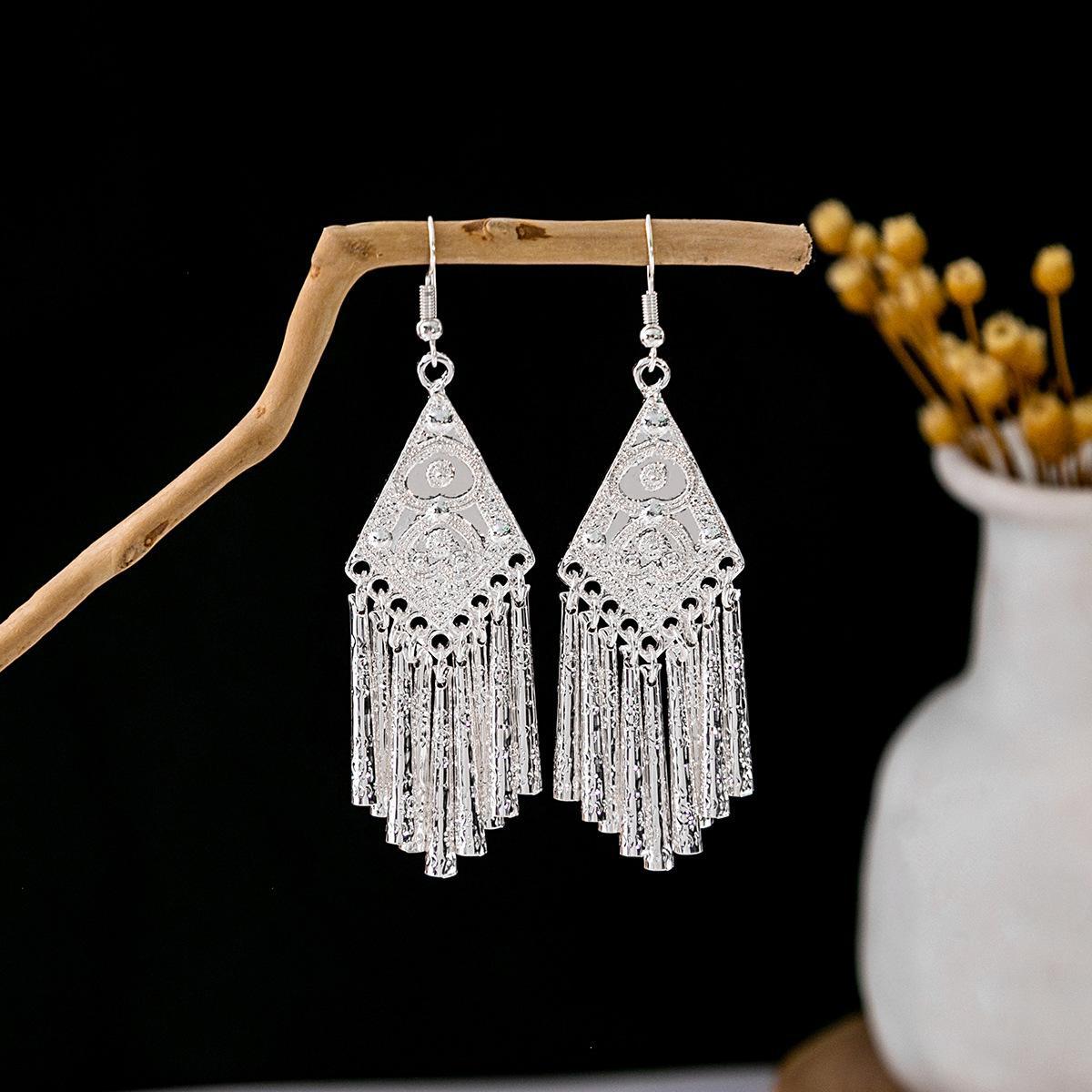Miao Sier Personality Hollow Out Leaf-shaped Fashion Earrings