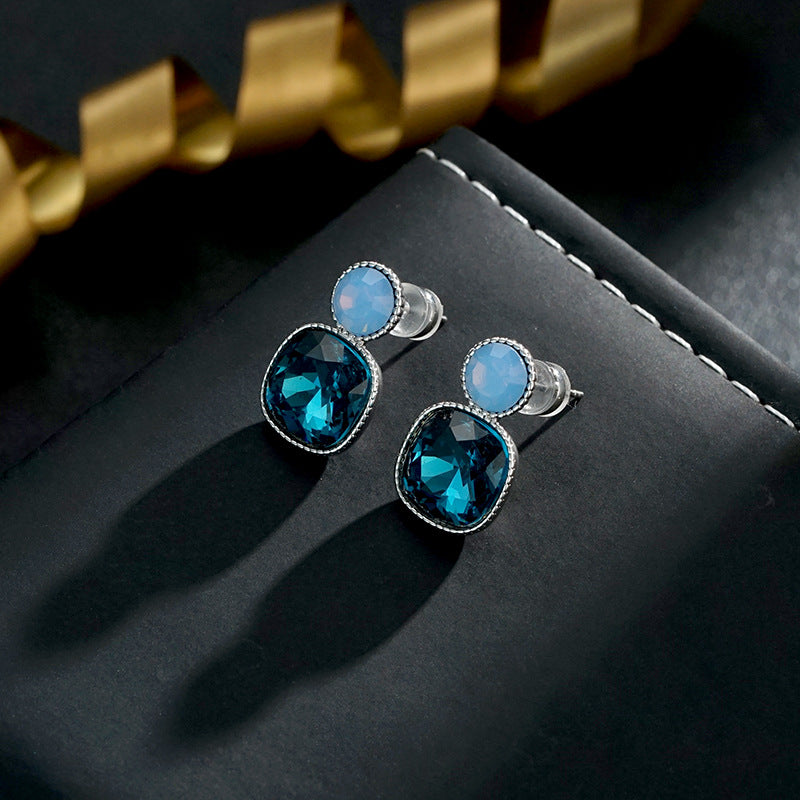 Design Exquisite Versatile Blue Small Ear Light Luxury Earrings