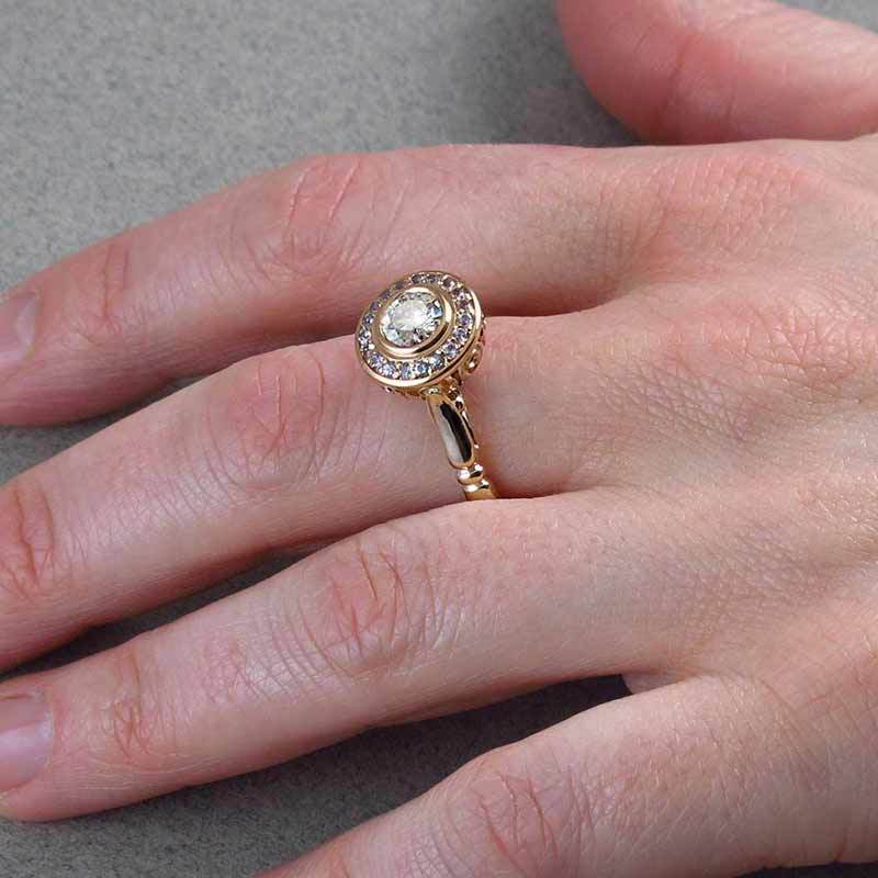 Ornament Golden Exquisite Full Diamond Set Simple Rings