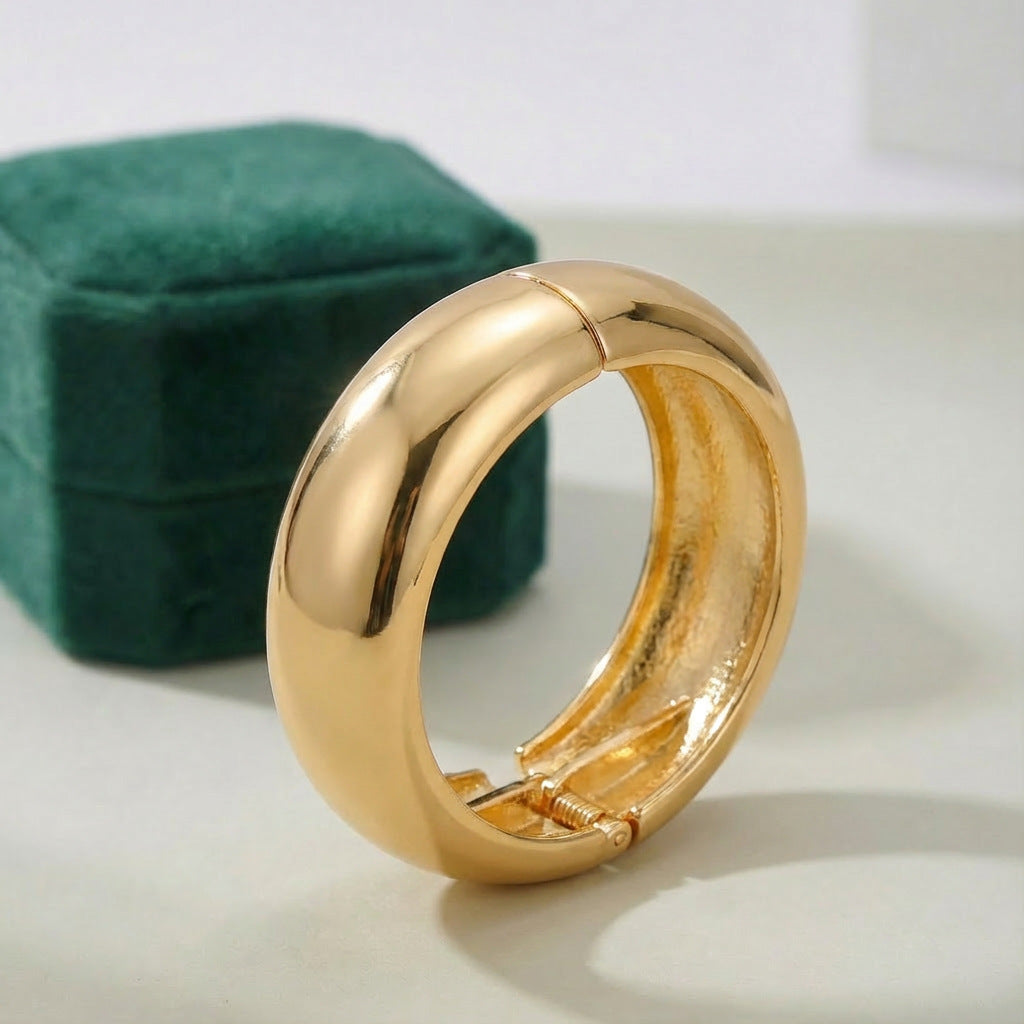 Women's Fashion Luxury Elegant Vacuum Plating Light Bracelet