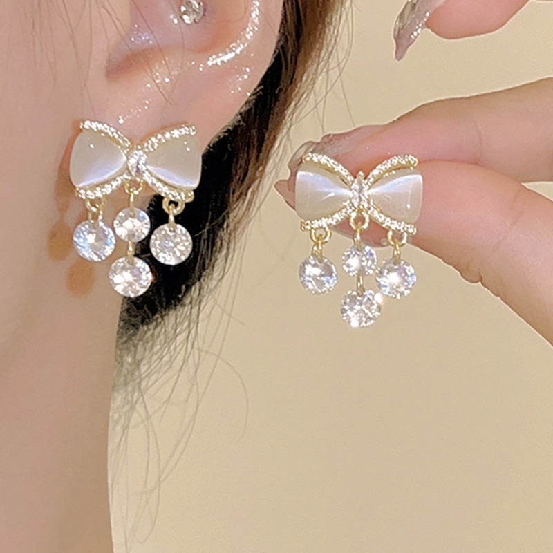 High-grade Retro Baroque Good-looking Pearl Niche Winter Earrings