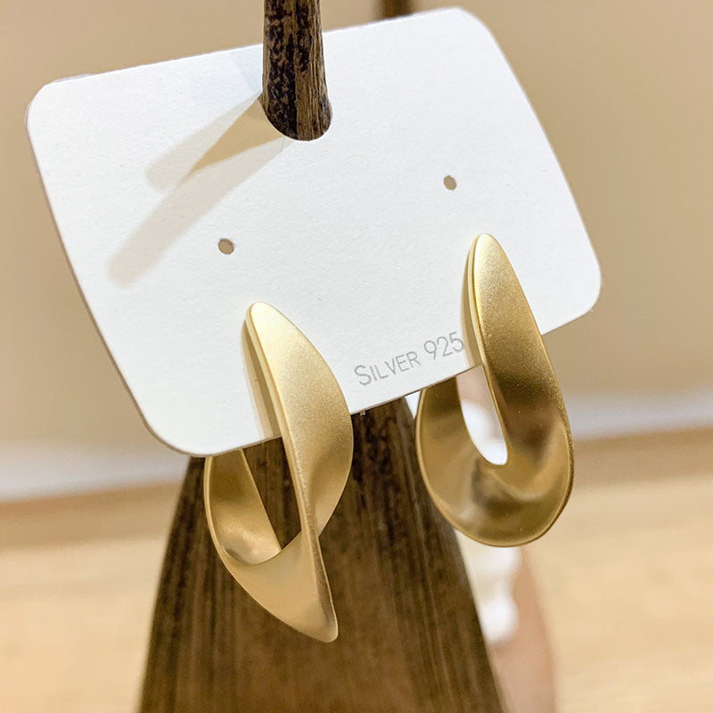 Women's Cool Style Geometric Irregular Matte Gold Simple Personality Temperament Small Earrings