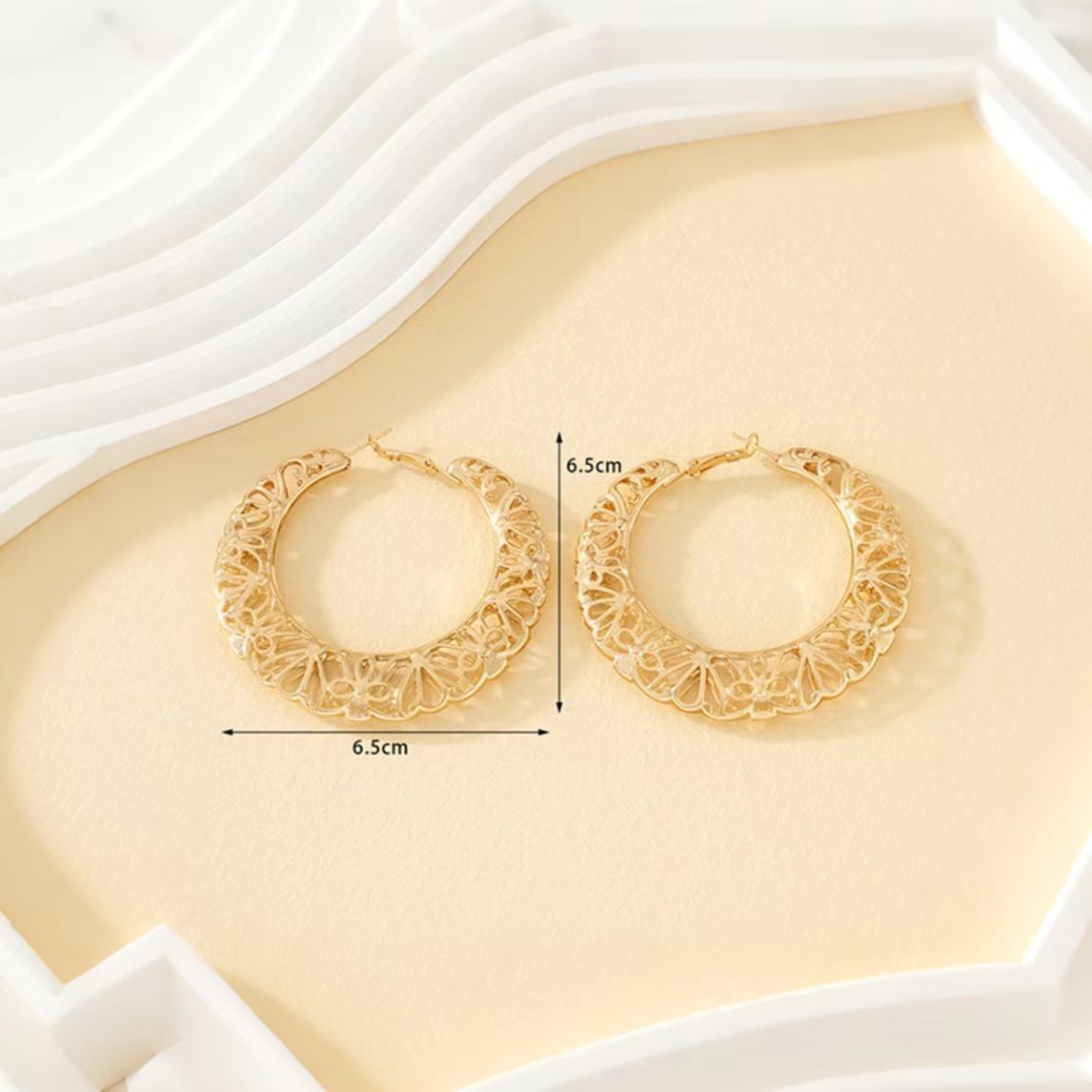 Exaggerated Metal Hollow Fashion Personality Big Earrings