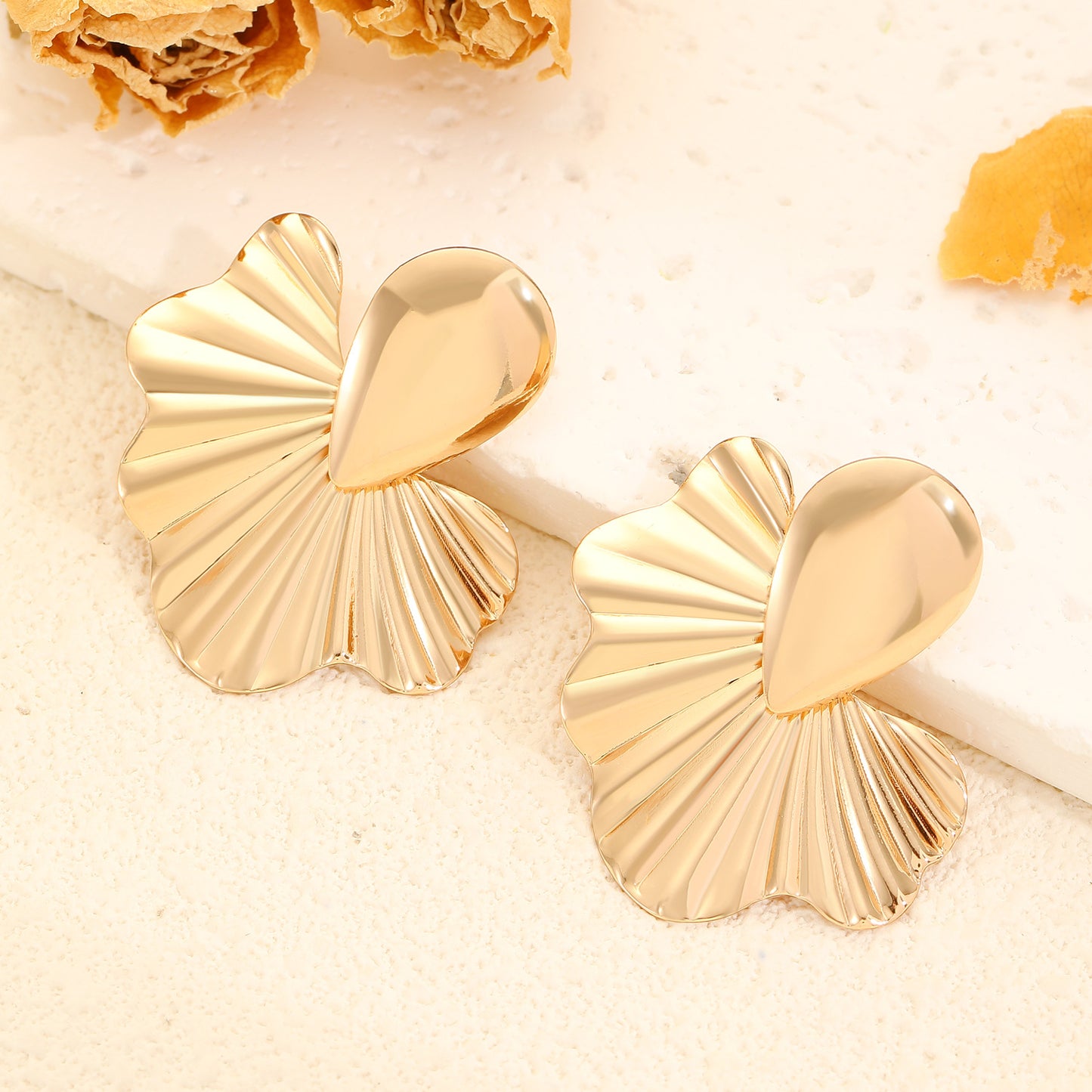 Women's Geometric Glossy Light Luxury High-grade Exaggerated Earrings