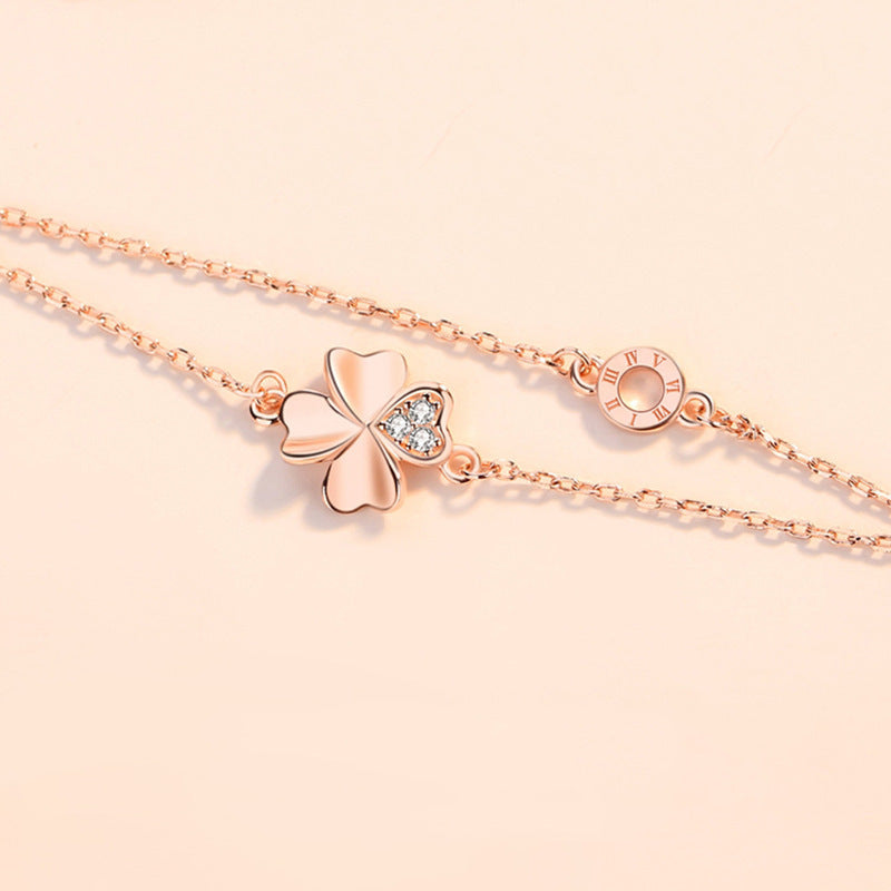 Clover Female Niche Design Affordable Luxury Bracelet