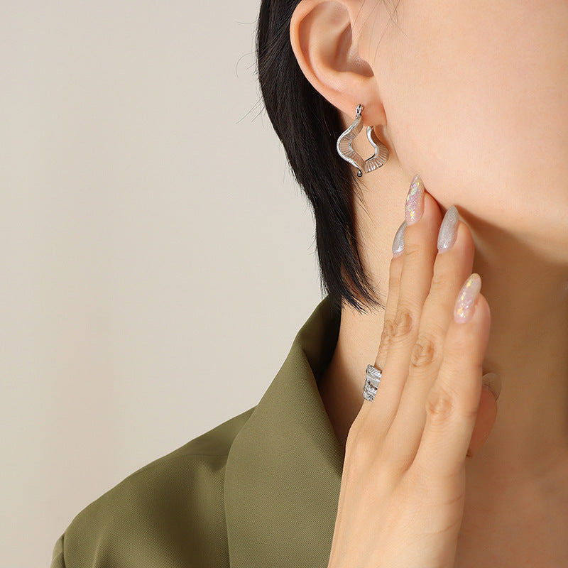 Irregular Shaped Clip Personality Chic Titanium Steel Wavy Gold Rings